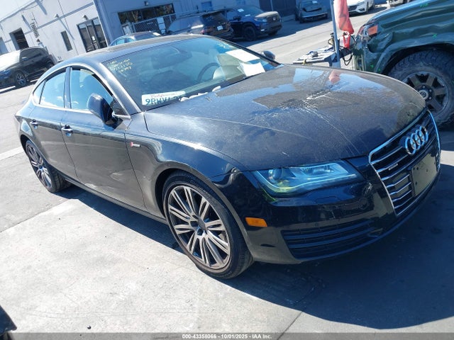 2013 AUDI A7 WAUYGAFC0DN111045 Photo 0