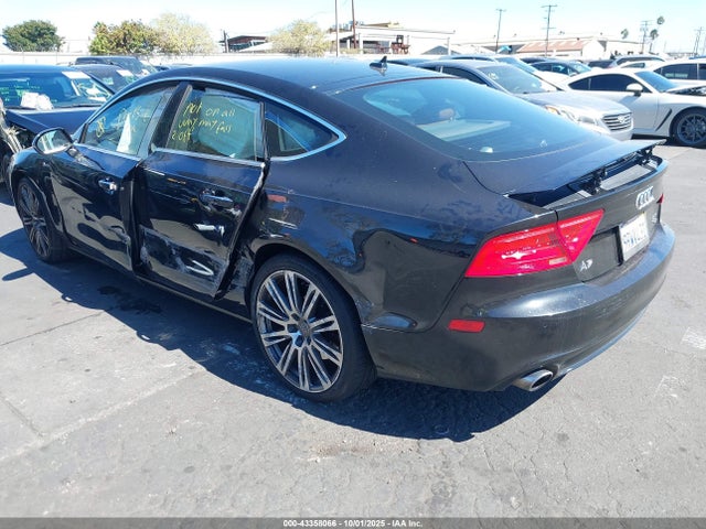 2013 AUDI A7 WAUYGAFC0DN111045 Photo 2