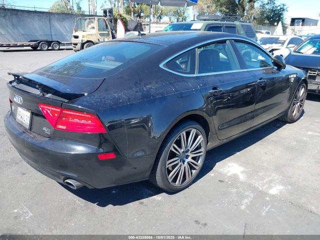 2013 AUDI A7 WAUYGAFC0DN111045 Photo 3