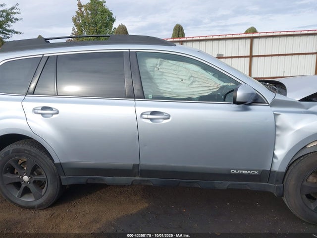 2013 Subaru Outback 2.5i Premium მანქანა იყიდება აუქციონზე, vin: 4S4BRBCC6D3285349, აუქციონის ნომერი: 43358175