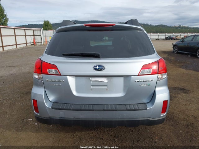 2013 Subaru Outback 2.5i Premium მანქანა იყიდება აუქციონზე, vin: 4S4BRBCC6D3285349, აუქციონის ნომერი: 43358175