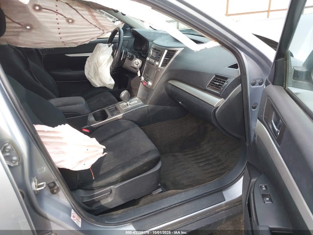 2013 Subaru Outback 2.5i Premium მანქანა იყიდება აუქციონზე, vin: 4S4BRBCC6D3285349, აუქციონის ნომერი: 43358175