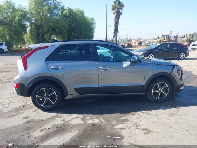 KNDCR3LEXS5290118 KIA NIRO EX