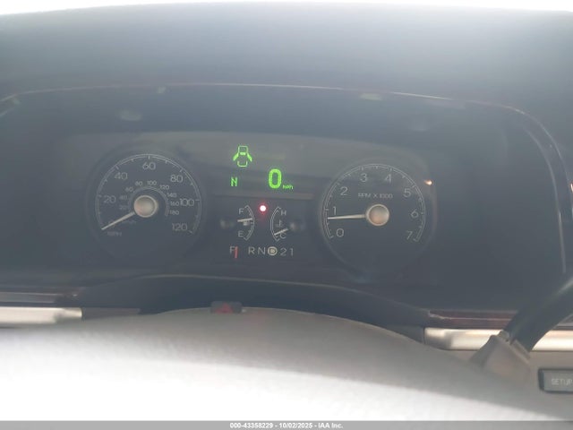 2009 LINCOLN TOWN CAR 2LNHM82V99X629149 Photo 6