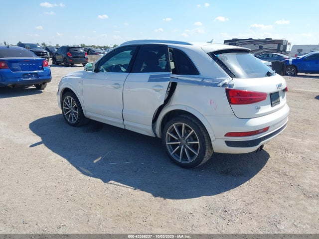 2018 AUDI Q3 WA1HCCFS8JR031587 Photo 2
