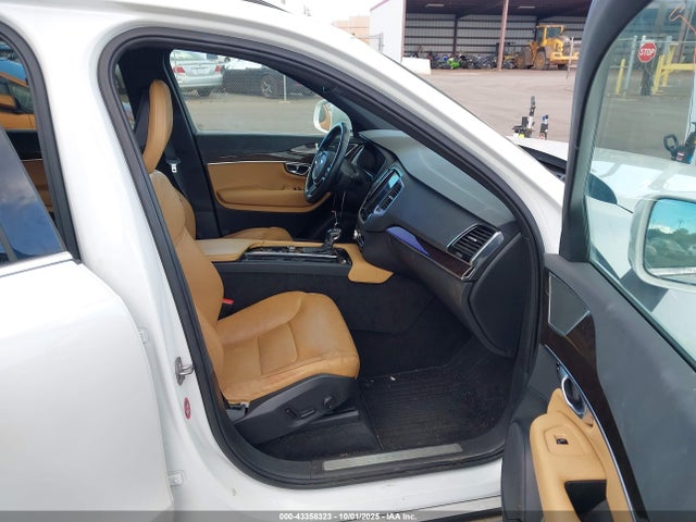 Volvo b4204ts 2017 YV4A22PK2H1135033 Image 5