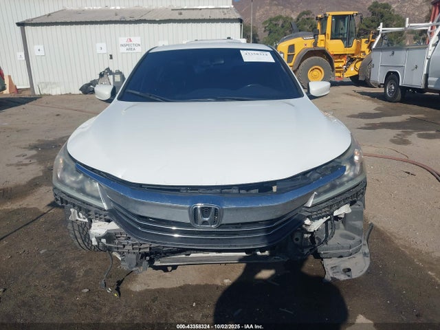 1HGCR2F58HA182393 Honda k24w1