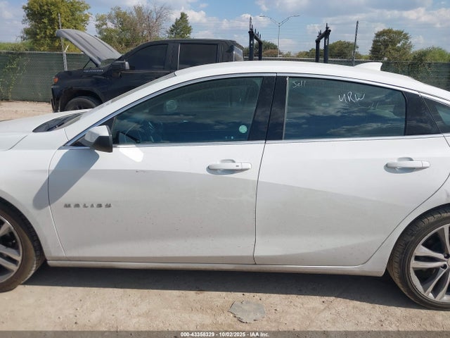 Chevrolet lfv 2023 1G1ZD5ST5PF182360 Image 14