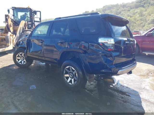 2023 TOYOTA 4RUNNER JTERU5JR0P6200045 Photo 2