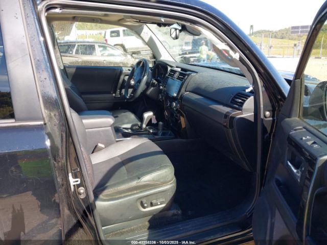 2023 TOYOTA 4RUNNER JTERU5JR0P6200045 Photo 4