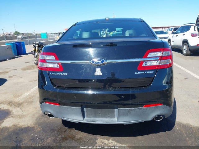 Ford Taurus 2016 1FAHP2F84GG111181 Image 17