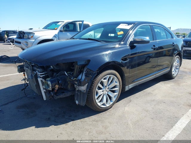 Ford Taurus 2016 1FAHP2F84GG111181 Image 2
