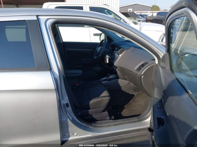 2025 MITSUBISHI OUTLANDER SPORT JA4ARUAU3SU002480 Photo 4