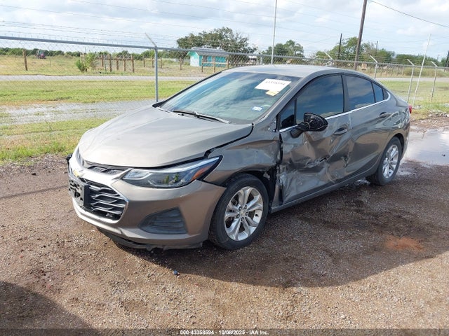 2019 CHEVROLET CRUZE 1G1BE5SM1K7116446 Photo 1