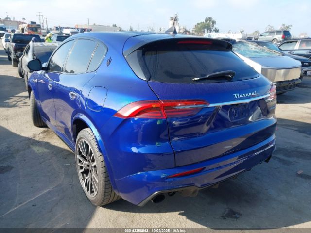 2023 MASERATI GRECALE ZN682AVM9P7427207 Photo 2