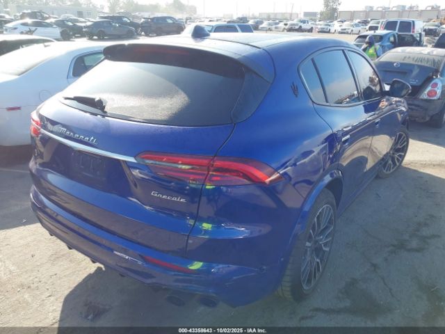 2023 MASERATI GRECALE ZN682AVM9P7427207 Photo 3