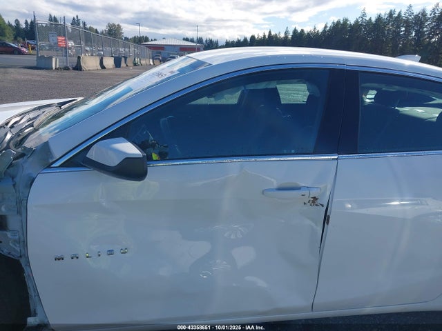 Chevrolet lfv 2024 1G1ZD5ST7RF129503 Image 15