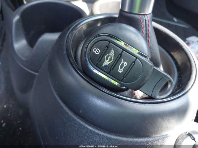 2018 MINI HARDTOP WMWXP7C5XJ2A48864 Photo 10