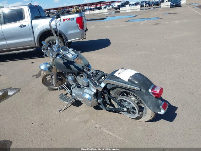 2005 HARLEY-DAVIDSON FLSTCI 1HD1BWB1X5Y062973 Photo 2