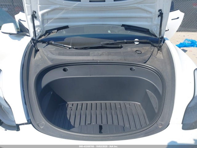 2023 TESLA MODEL 3 5YJ3E1EA9PF661415 Photo 9