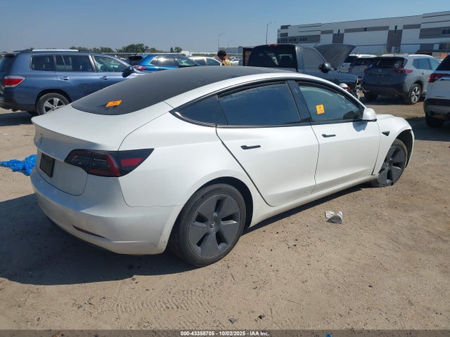 2023 TESLA MODEL 3 5YJ3E1EA9PF661415 Photo 3