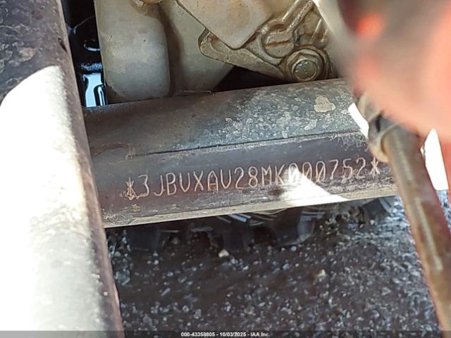 2021 CAN-AM MAVERICK X3 3JBVXAV28MK000752 Photo 9