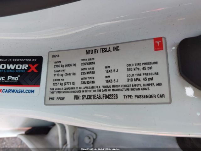 2018 TESLA MODEL 3 5YJ3E1EA6JF042228 Photo 8