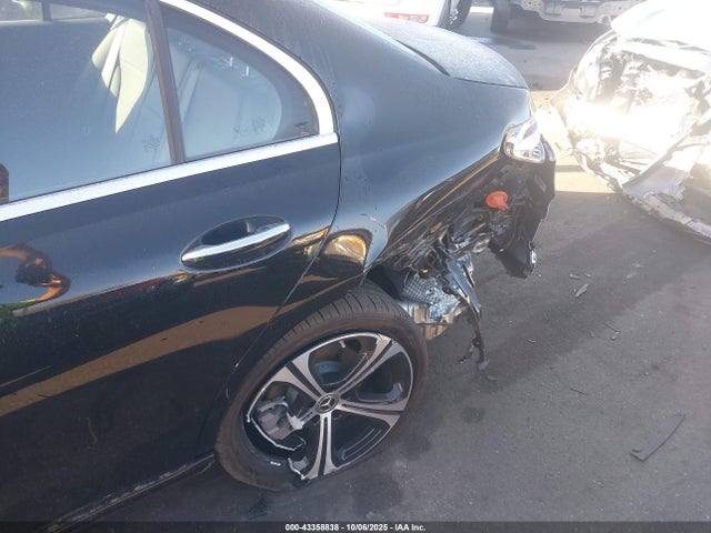 W1KAF4GB7SR269960 Mercedes-Benz m254