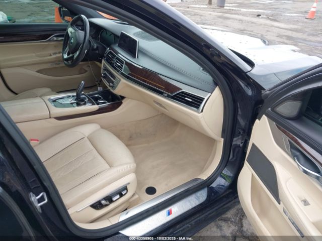 2016 BMW 750I WBA7F0C57GGL99749 Photo 4