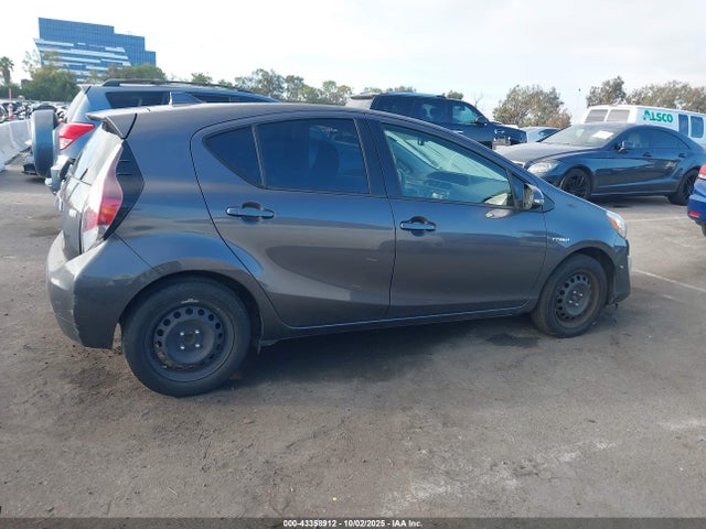 JTDKDTB38G1121885 Toyota 1nz-fxe+1lm