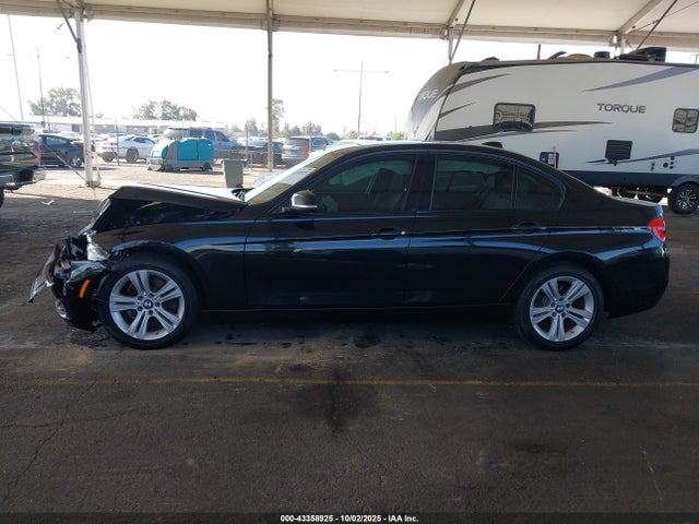 BMW 328D 2018 WBA8E5C57JA246254 Image 13