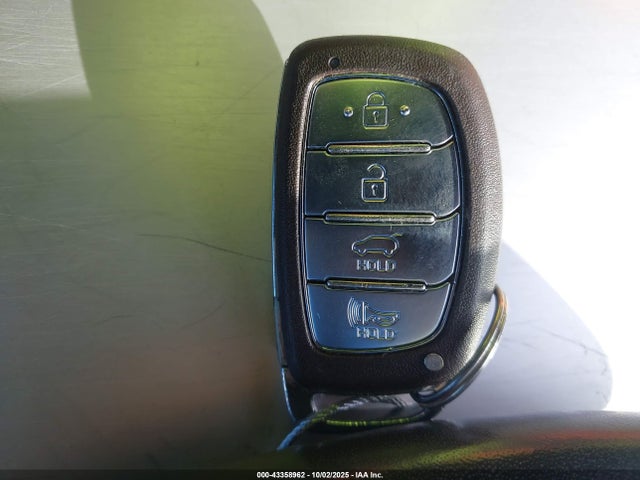 Hyundai 2016 2016 KM8J33A27GU157035 Image 11