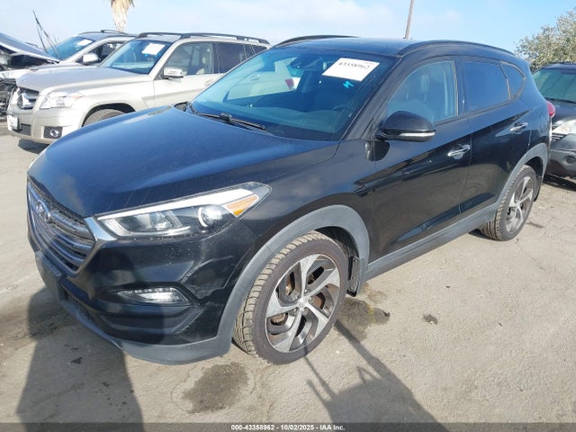 Hyundai 2016 2016 KM8J33A27GU157035 Image 2