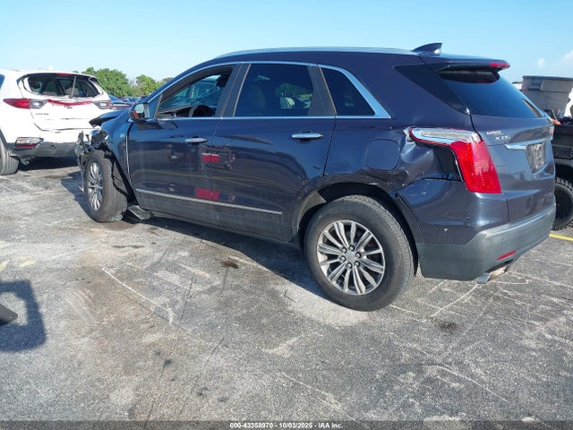 2018 CADILLAC XT5 1GYKNCRS7JZ140179 Photo 2