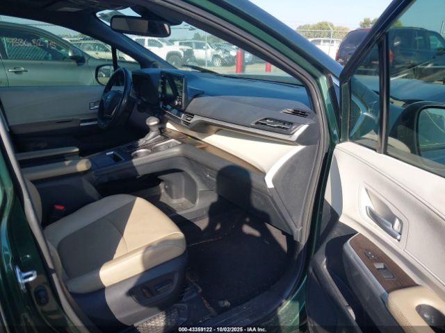 2021 TOYOTA SIENNA 5TDJRKEC0MS017439 Photo 4