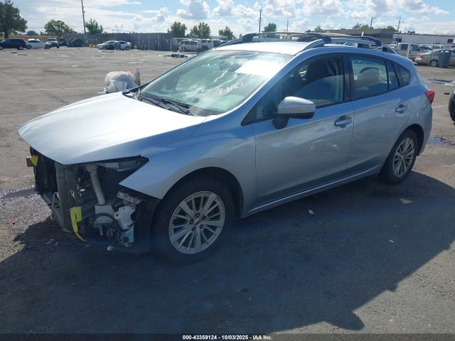 Subaru 2018 2018 4S3GTAD63J3705501 Image 2