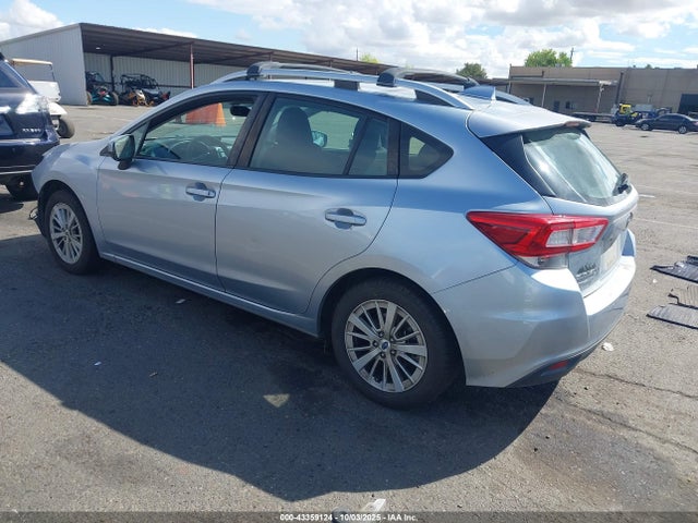 Subaru 2018 2018 4S3GTAD63J3705501 Image 3