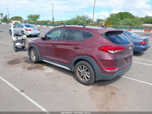 2018 HYUNDAI TUCSON KM8J33A47JU611115 Photo 2