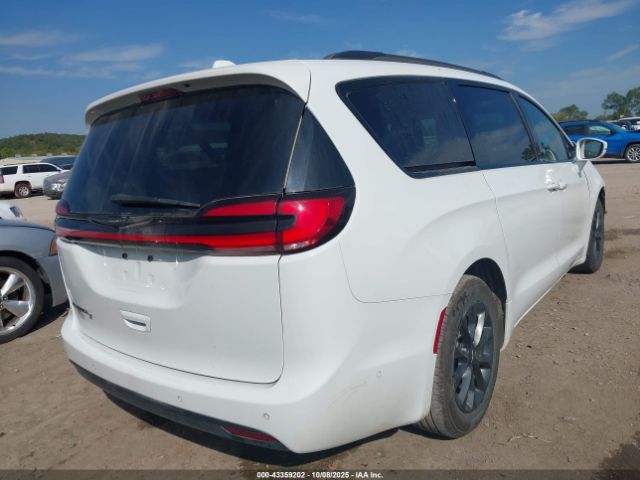 2021 CHRYSLER PACIFICA 2C4RC1BGXMR531104 Photo 3