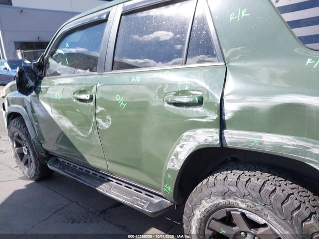 JTETU5JR8N6071555 Toyota 4runner Trail Special Edition
