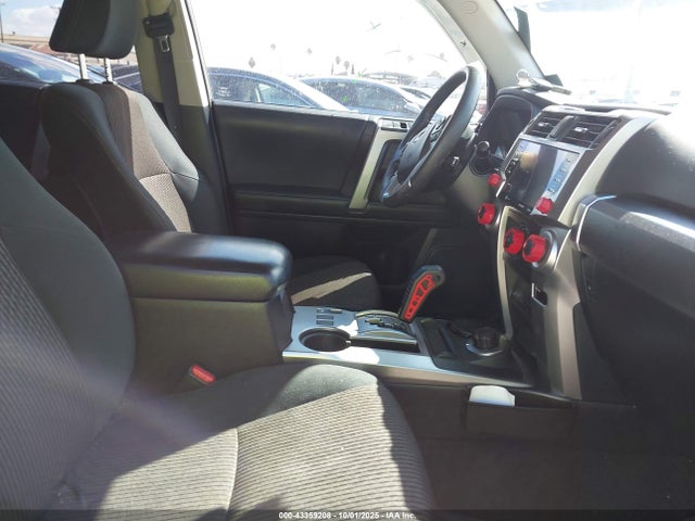 JTETU5JR8N6071555 Toyota 4runner Trail Special Edition
