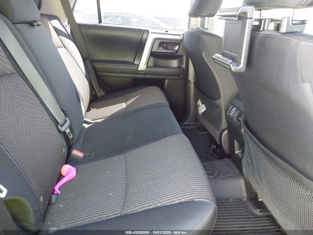 JTETU5JR8N6071555 Toyota 4runner Trail Special Edition
