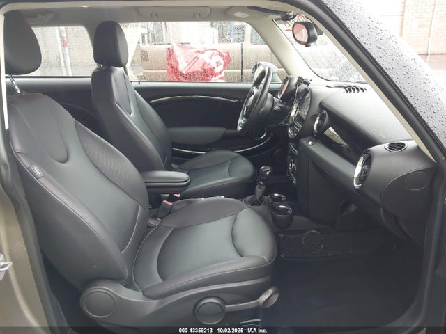 2012 MINI COOPER WMWSU3C5XCT262971 Photo 4