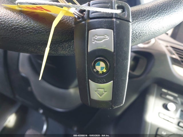 WBAVM1C53FV318551 BMW X1 Sdrive28i
