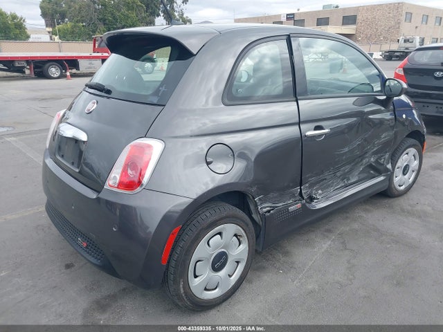 Fiat 500 2015 3C3CFFGE8FT681556 Image 4