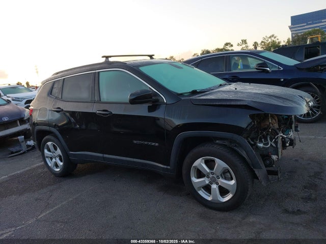 Jeep Compass 2019 3C4NJCBB9KT855353 Image 14