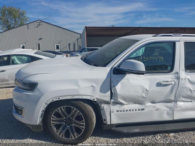 2022 JEEP WAGONEER 1C4SJVDTXNS182938 Photo 5