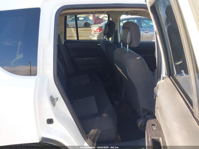 1C4NJCBA4ED881778 Jeep Compass Sport