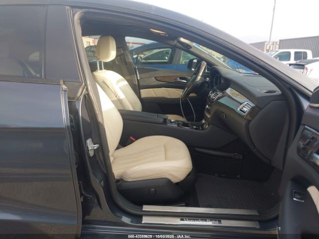 2012 MERCEDES-BENZ CLS 550 WDDLJ7DB6CA008056 Photo 4