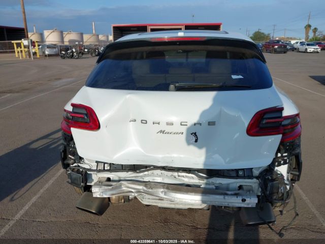 2017 PORSCHE MACAN WP1AA2A5XHLB00333 Photo 5